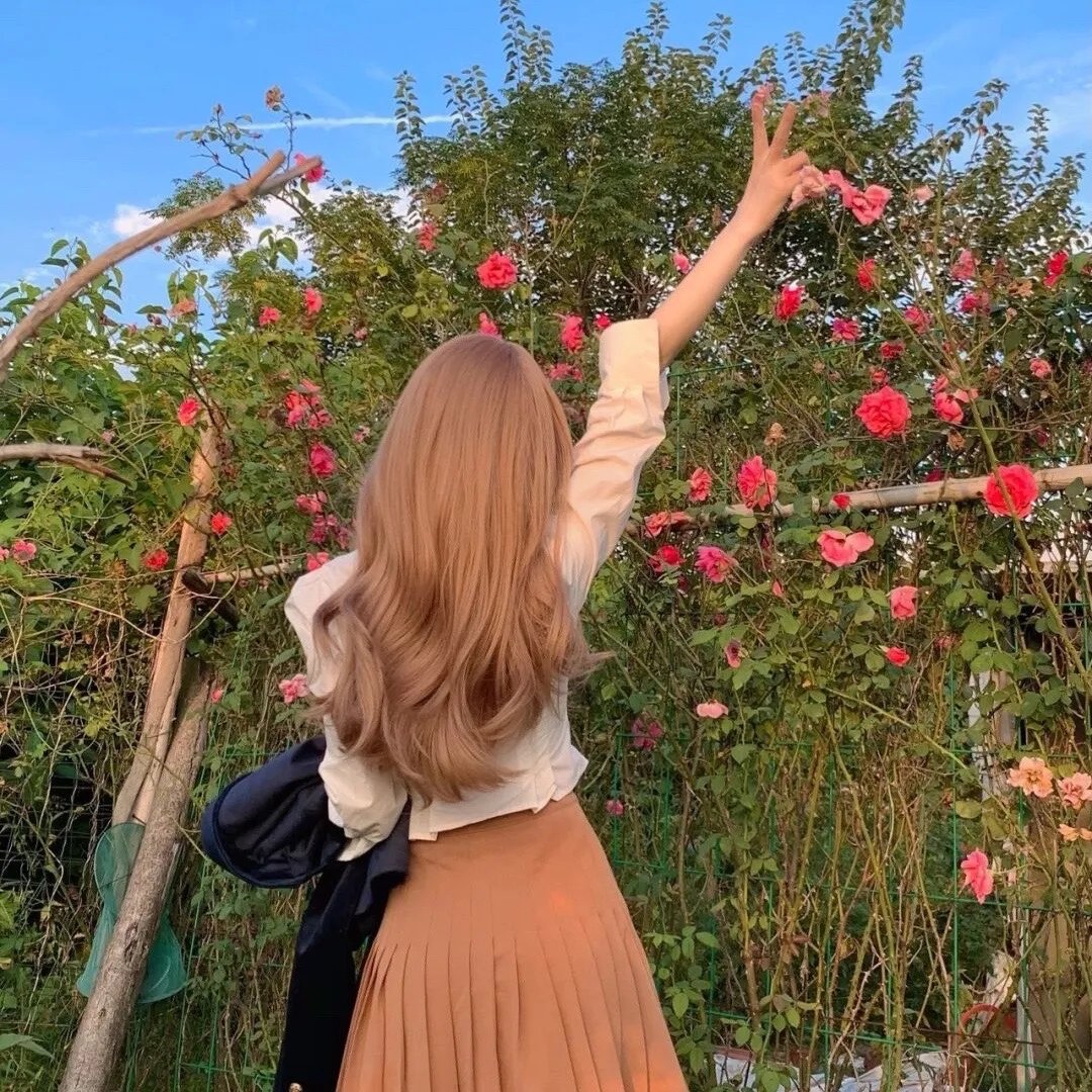 牵手向明天